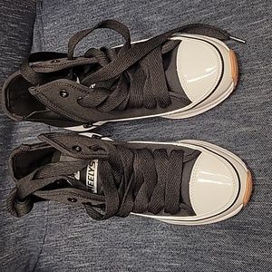 New Heelys size youth 4